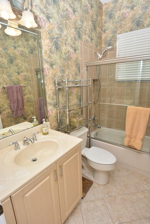 На продажу: $529,900 (3 спален, 2 ванн, 2531 Квадратных фут)