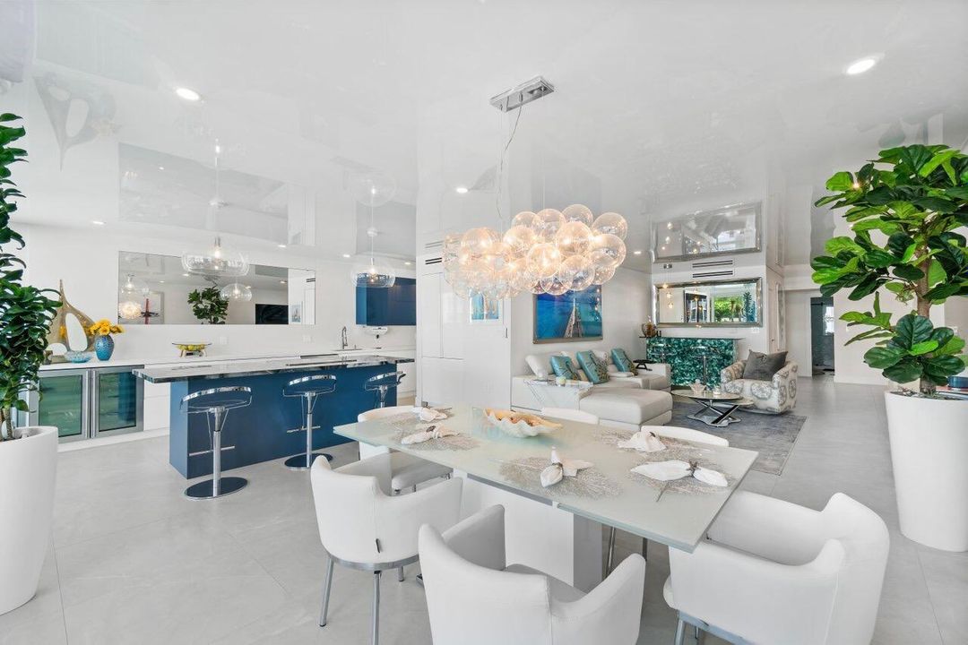 Active With Contract: $1,650,000 (2 beds, 2 baths, 1715 Square Feet)