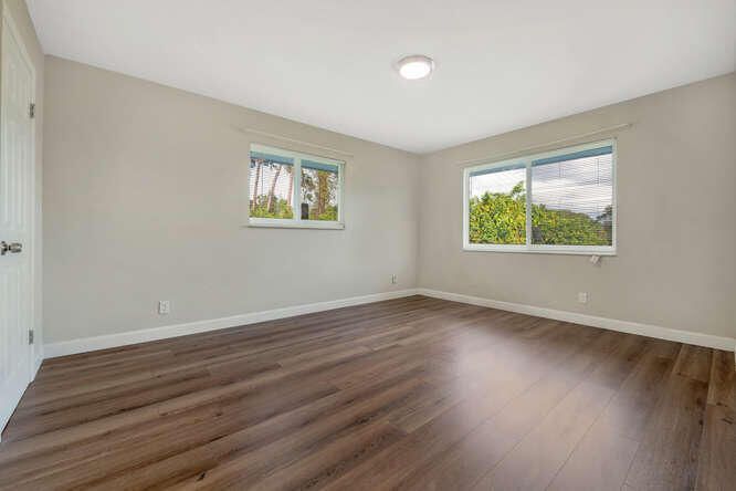 合同活跃: $1,060,000 (0 贝兹, 0 浴室, 2848 平方英尺)