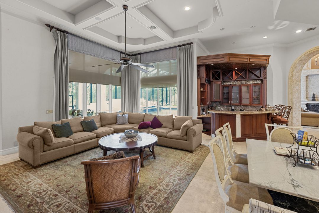 For Sale: $5,400,000 (5 beds, 6 baths, 6901 Square Feet)