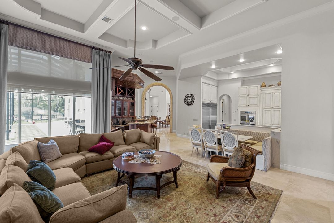 For Sale: $5,400,000 (5 beds, 6 baths, 6901 Square Feet)