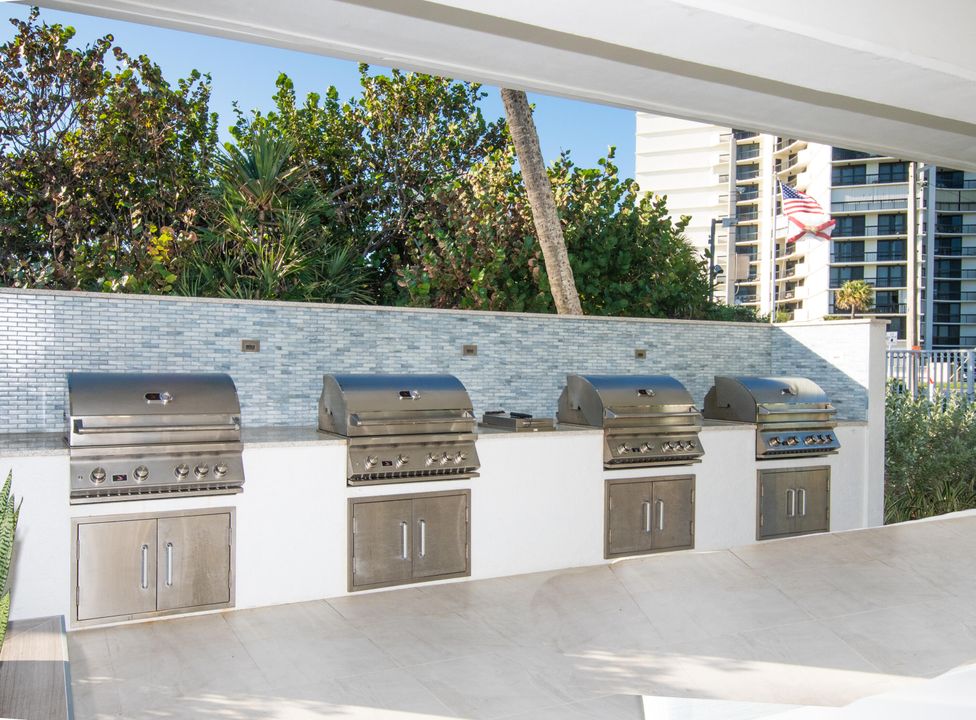 待售: $925,000 (3 贝兹, 3 浴室, 2006 平方英尺)