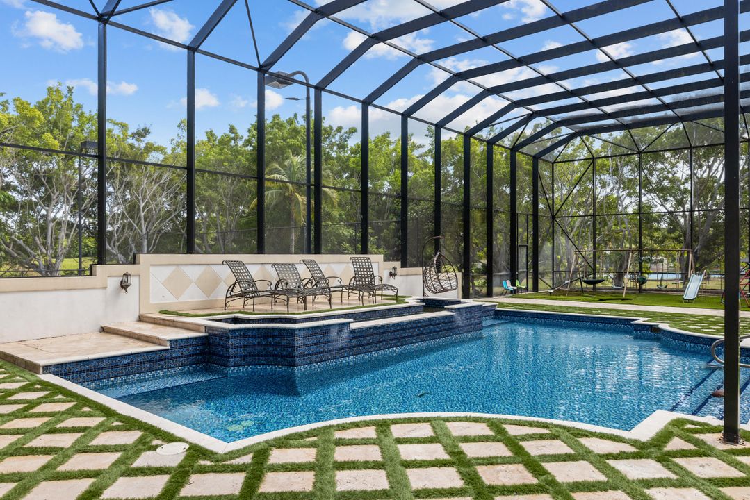 For Sale: $5,400,000 (5 beds, 6 baths, 6901 Square Feet)