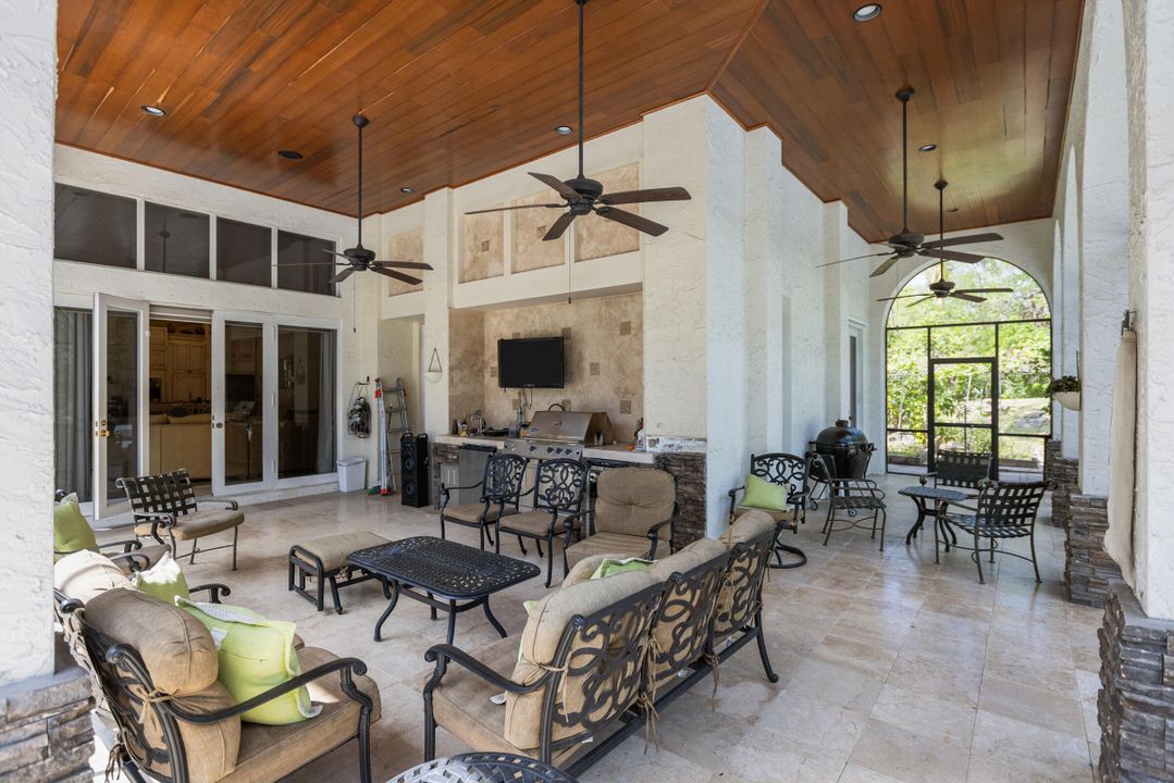 For Sale: $5,400,000 (5 beds, 6 baths, 6901 Square Feet)