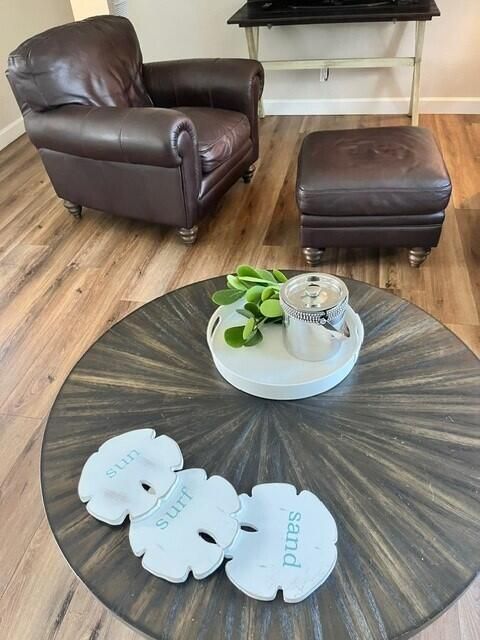 合同活跃: $1,060,000 (0 贝兹, 0 浴室, 2848 平方英尺)