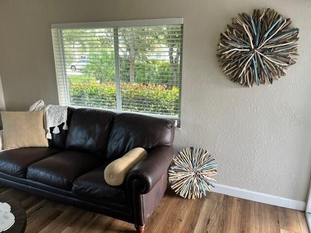 合同活跃: $1,060,000 (0 贝兹, 0 浴室, 2848 平方英尺)