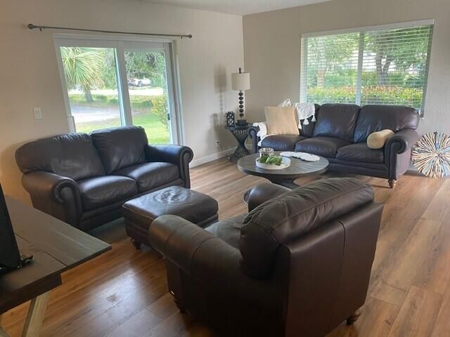 合同活跃: $1,060,000 (0 贝兹, 0 浴室, 2848 平方英尺)