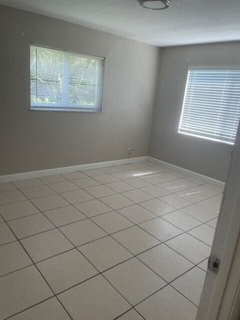 合同活跃: $1,060,000 (0 贝兹, 0 浴室, 2848 平方英尺)