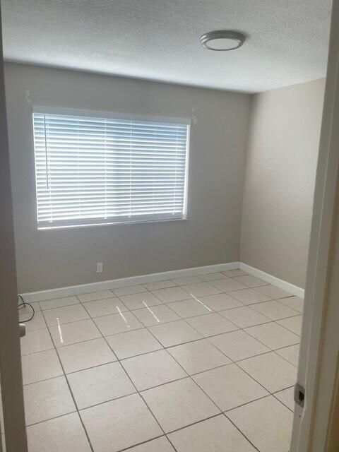 合同活跃: $1,060,000 (0 贝兹, 0 浴室, 2848 平方英尺)