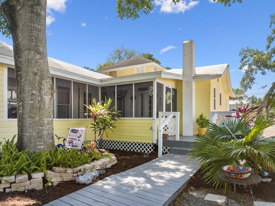 На продажу: $260,000 (1 спален, 1 ванн, 1356 Квадратных фут)