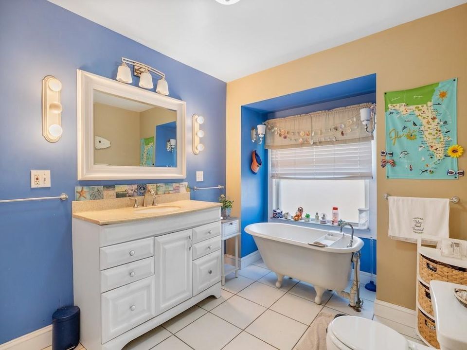 На продажу: $260,000 (1 спален, 1 ванн, 1356 Квадратных фут)