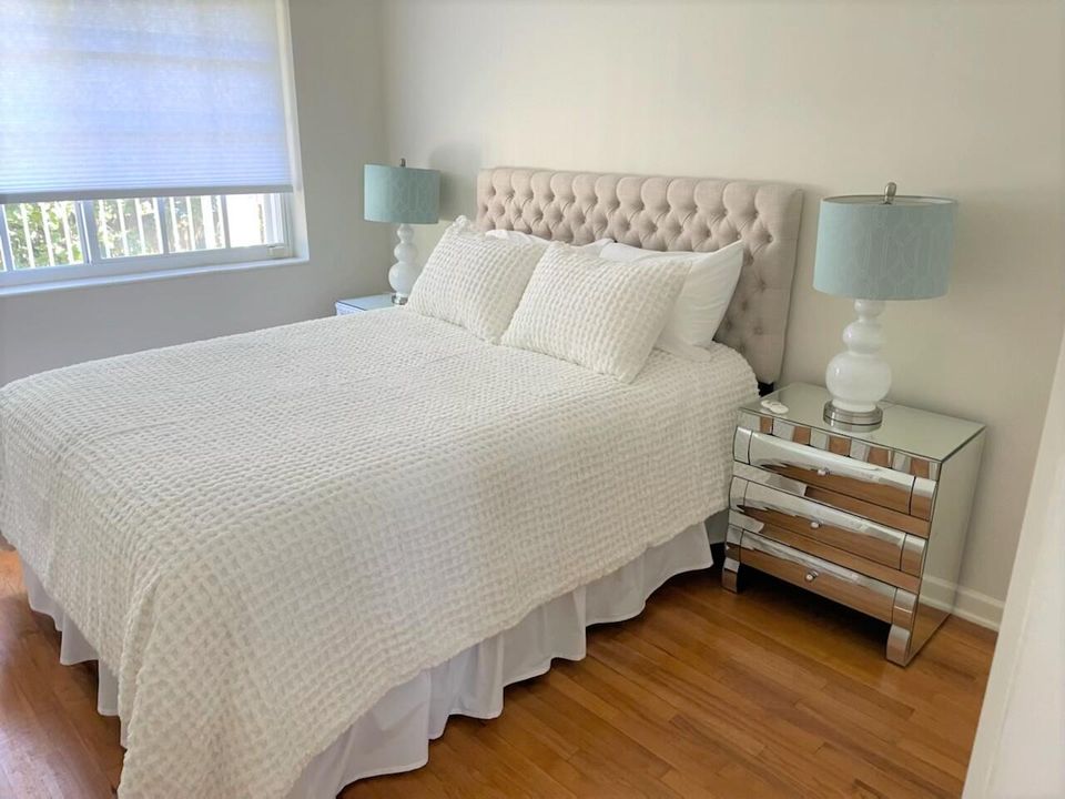 Active With Contract: $9,000 (2 beds, 1 baths, 1226 Square Feet)