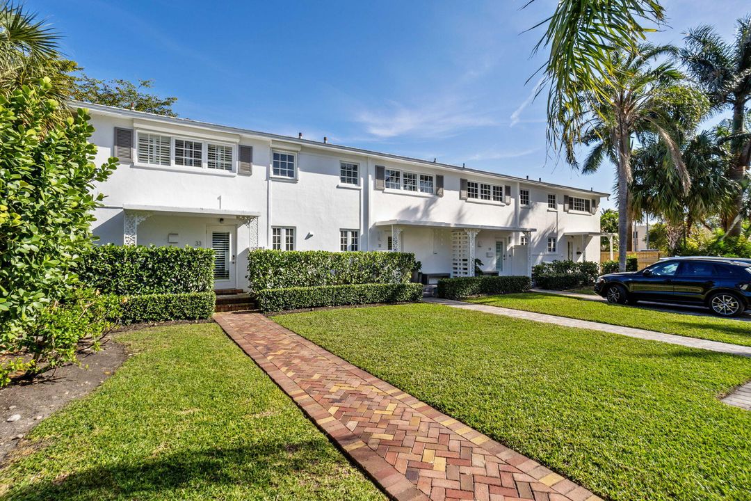 Active With Contract: $9,000 (2 beds, 1 baths, 1226 Square Feet)