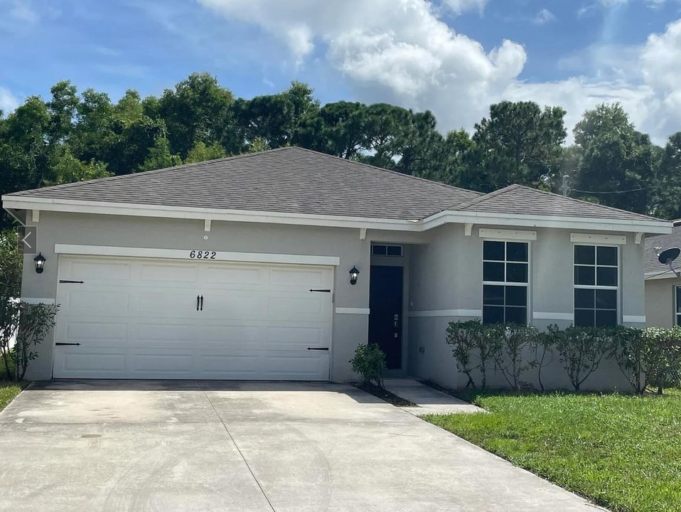 Недавно арендовано: $3,950 (4 спален, 2 ванн, 1710 Квадратных фут)