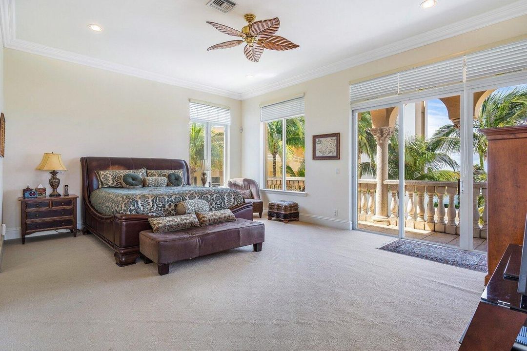 В аренду: $25,000 (3 спален, 4 ванн, 3677 Квадратных фут)