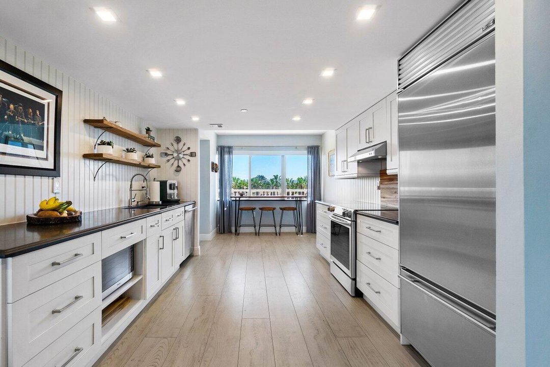 Activo con contrato: $9,500 (2 camas, 2 baños, 2011 Pies cuadrados)