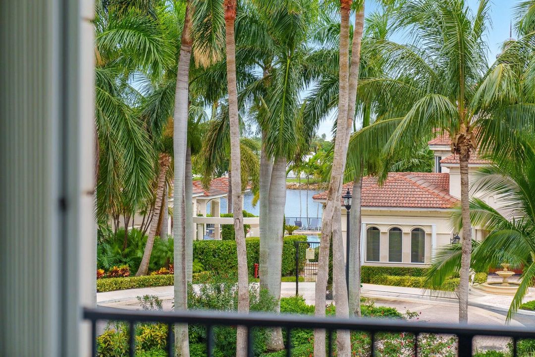 Под контрактом: $6,250 (3 спален, 2 ванн, 1328 Квадратных фут)