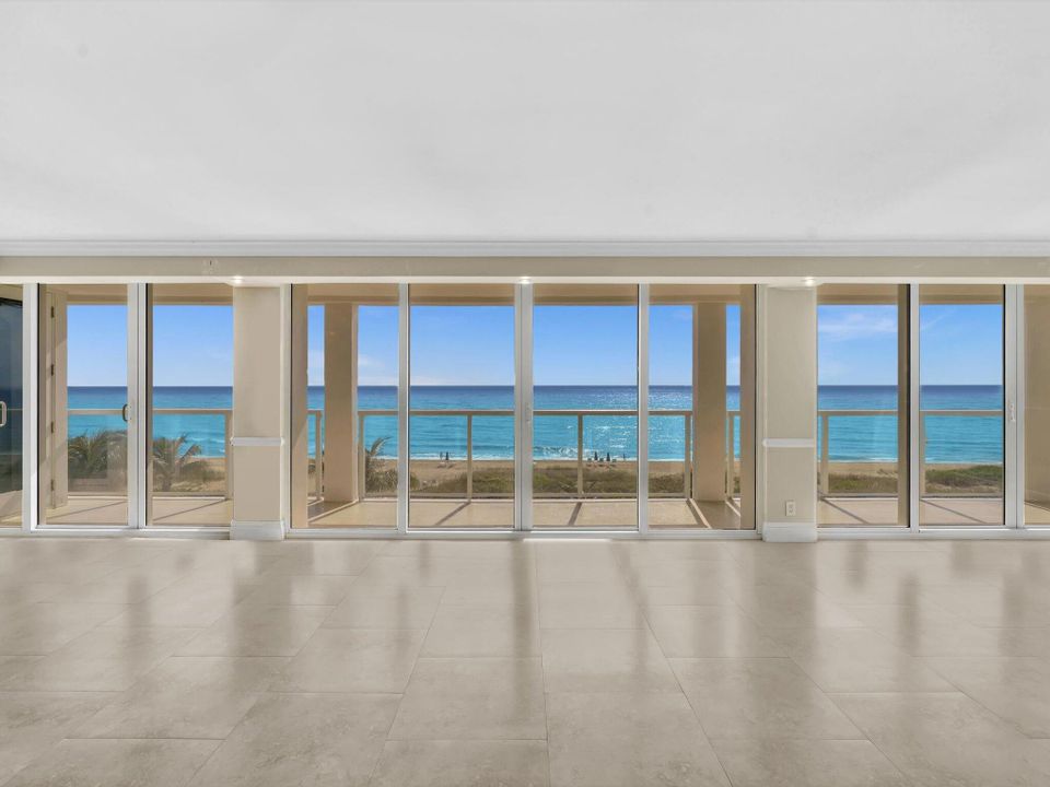 最近售出: $2,600,000 (3 贝兹, 2 浴室, 2145 平方英尺)