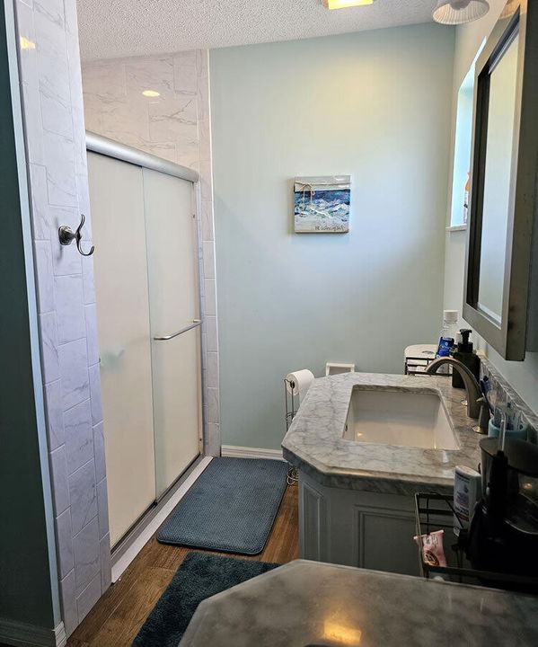 Activo con contrato: $830,000 (3 camas, 3 baños, 2094 Pies cuadrados)