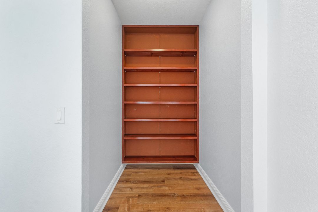 На продажу: $555,000 (3 спален, 3 ванн, 1953 Квадратных фут)