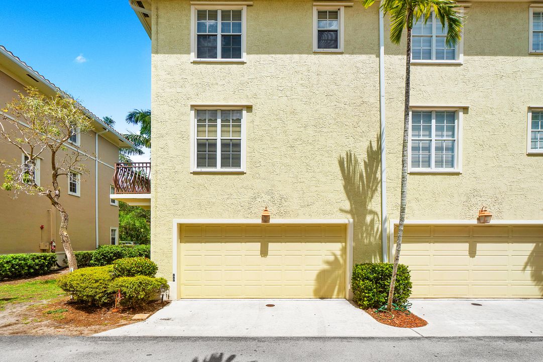 На продажу: $555,000 (3 спален, 3 ванн, 1953 Квадратных фут)