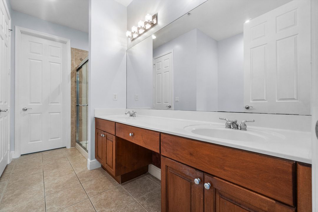 На продажу: $555,000 (3 спален, 3 ванн, 1953 Квадратных фут)