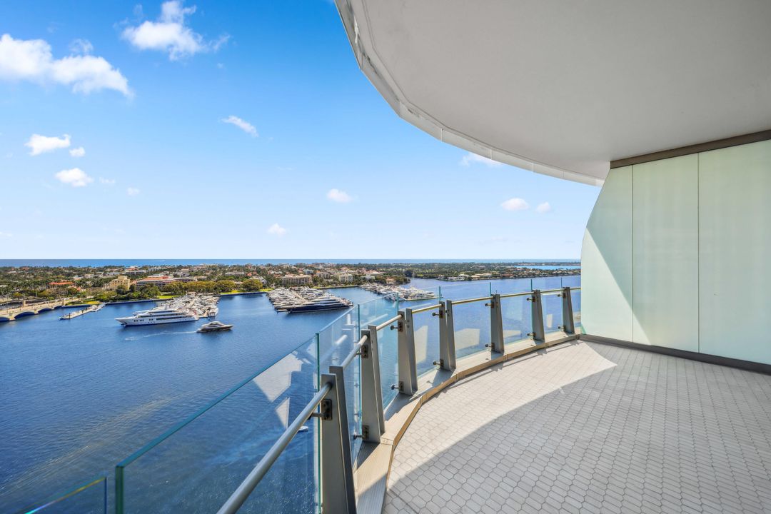 待售: $23,500,000 (4 贝兹, 5 浴室, 5544 平方英尺)