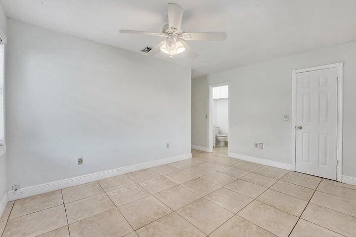 For Sale: $290,000 (2 beds, 2 baths, 1020 Square Feet)