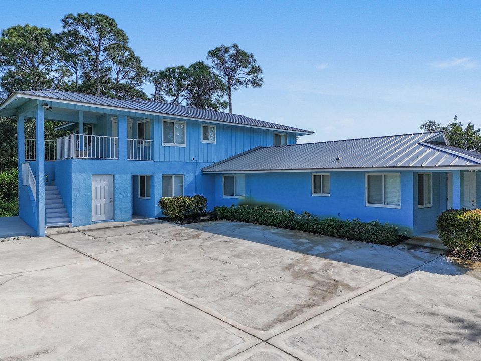 合同活跃: $1,060,000 (0 贝兹, 0 浴室, 2848 平方英尺)