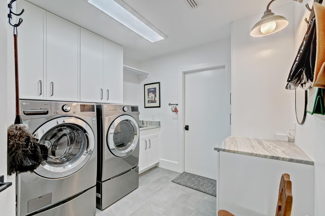 Active With Contract: $18,800 (3 beds, 3 baths, 1738 Square Feet)