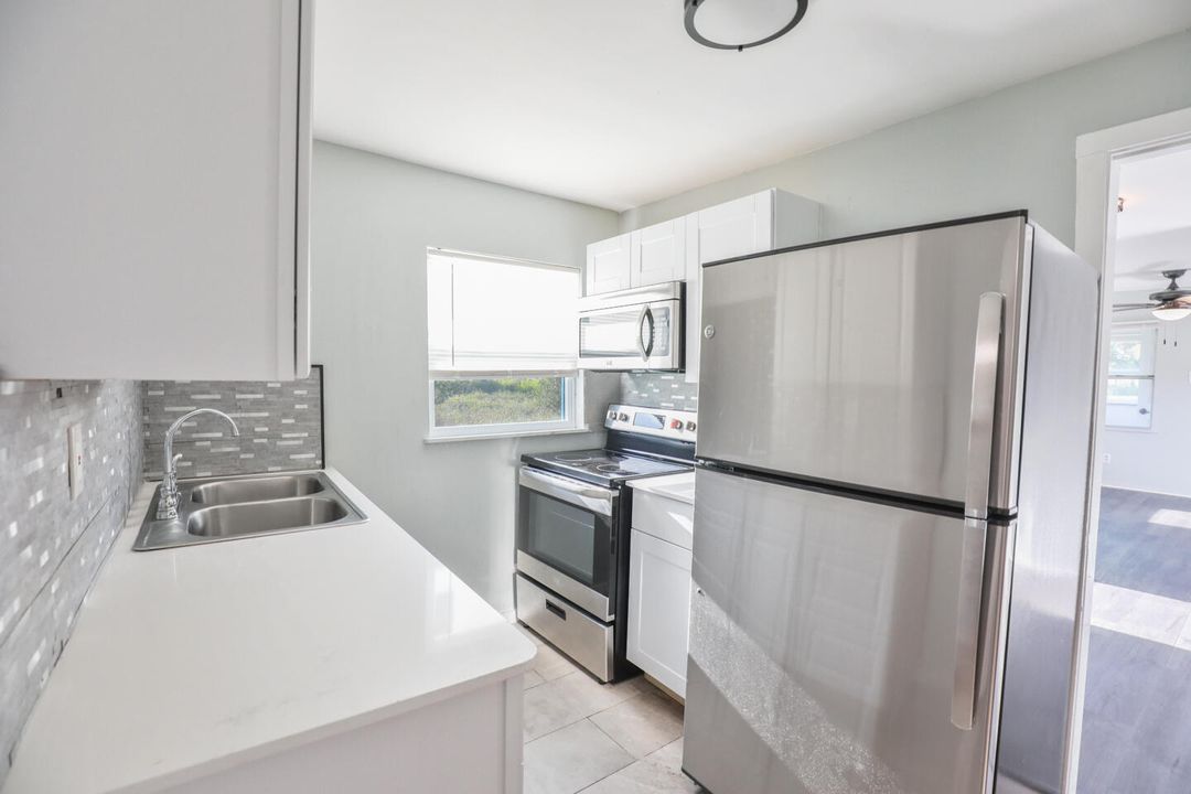 Vendido Recientemente: $200,000 (3 camas, 1 baños, 1004 Pies cuadrados)