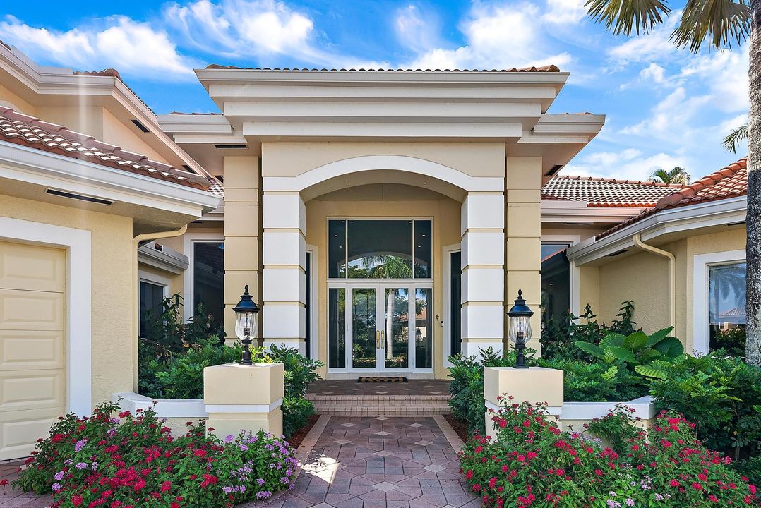 出租: $23,500 (5 贝兹, 5 浴室, 5382 平方英尺)