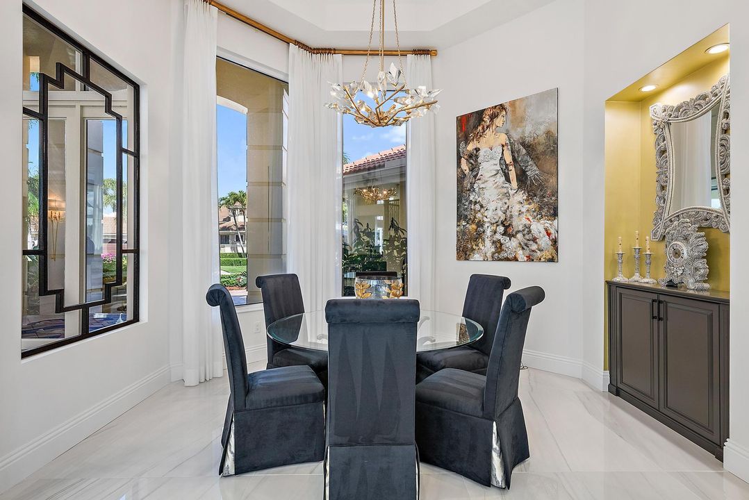 出租: $23,500 (5 贝兹, 5 浴室, 5382 平方英尺)