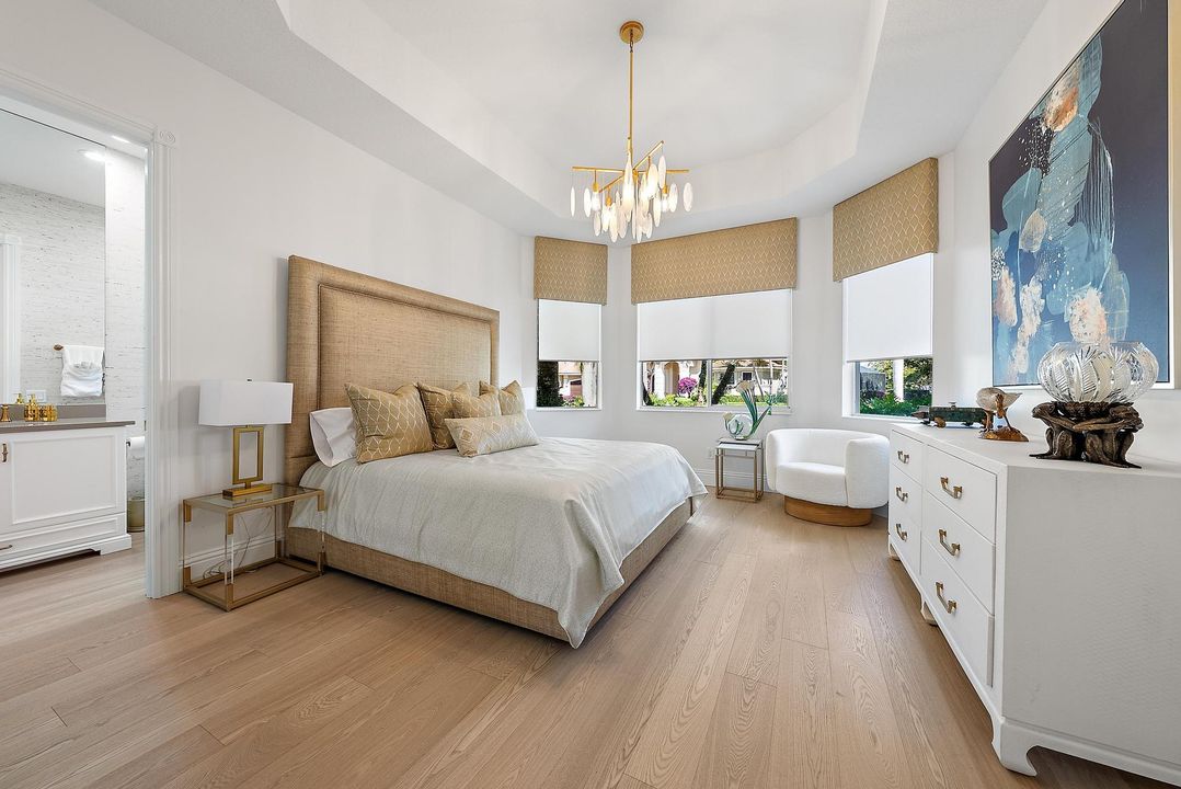 出租: $23,500 (5 贝兹, 5 浴室, 5382 平方英尺)