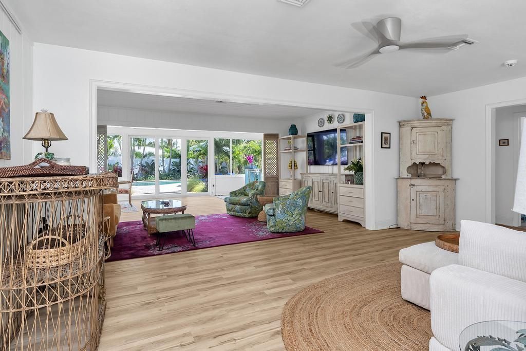 En Venta: $1,290,000 (3 camas, 2 baños, 1956 Pies cuadrados)