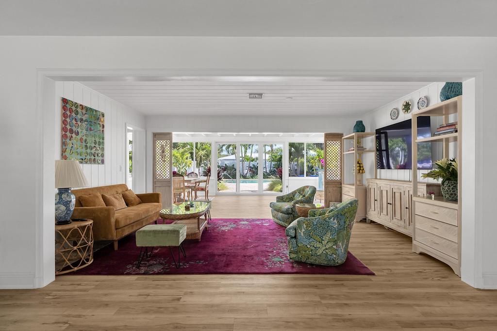 En Venta: $1,290,000 (3 camas, 2 baños, 1956 Pies cuadrados)