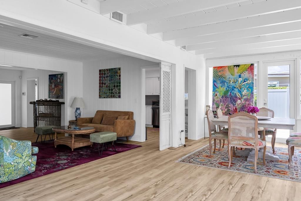 En Venta: $1,290,000 (3 camas, 2 baños, 1956 Pies cuadrados)