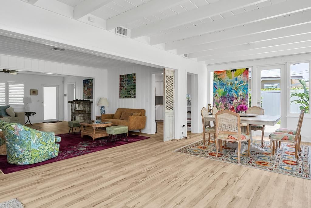 En Venta: $1,290,000 (3 camas, 2 baños, 1956 Pies cuadrados)