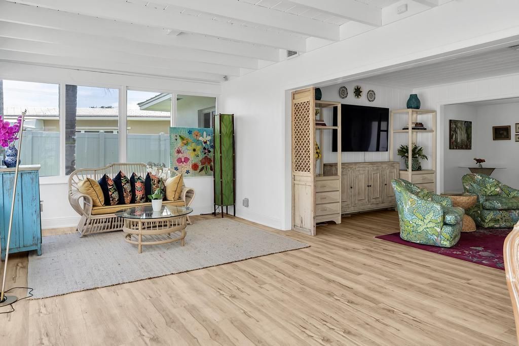 En Venta: $1,290,000 (3 camas, 2 baños, 1956 Pies cuadrados)