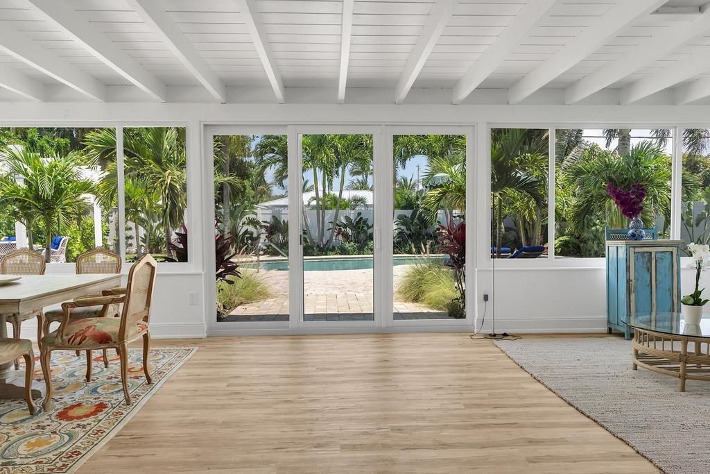 En Venta: $1,290,000 (3 camas, 2 baños, 1956 Pies cuadrados)