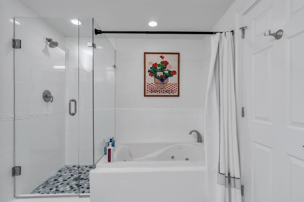 En Venta: $1,290,000 (3 camas, 2 baños, 1956 Pies cuadrados)