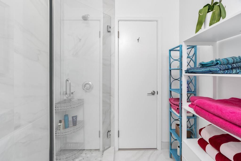 En Venta: $1,290,000 (3 camas, 2 baños, 1956 Pies cuadrados)