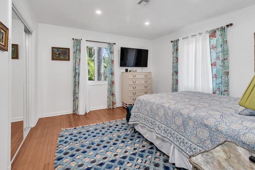 En Venta: $1,290,000 (3 camas, 2 baños, 1956 Pies cuadrados)