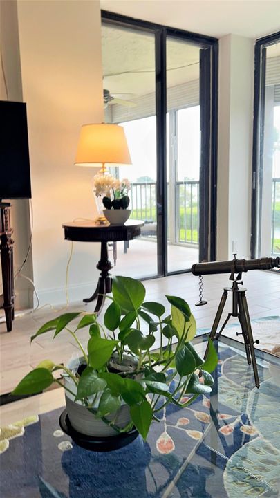 На продажу: $296,000 (2 спален, 2 ванн, 1047 Квадратных фут)