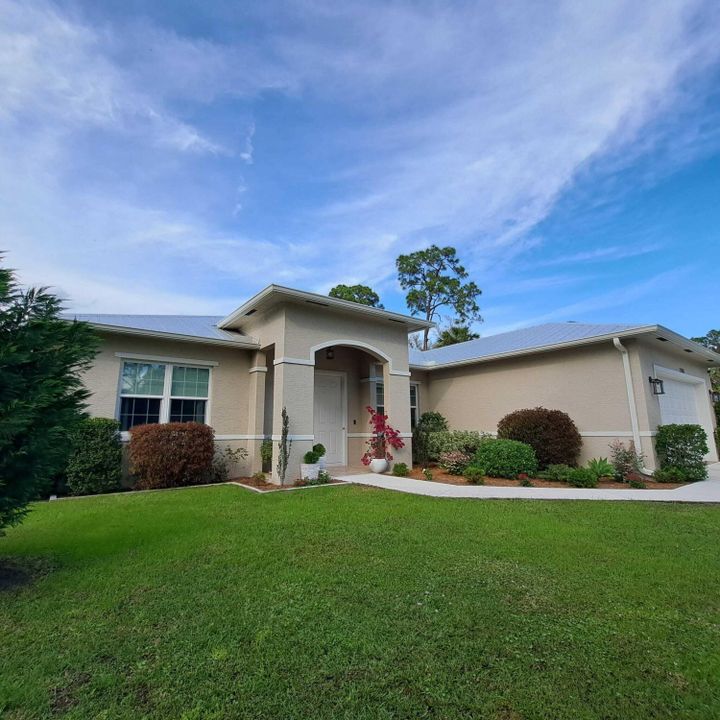 For Sale: $640,000 (3 beds, 2 baths, 1817.5 Square Feet)