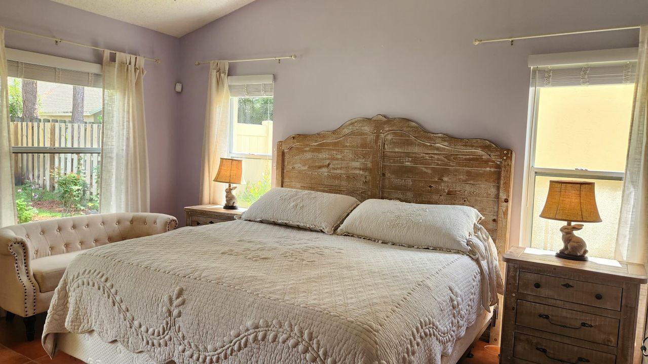 For Sale: $689,000 (3 beds, 2 baths, 1937 Square Feet)