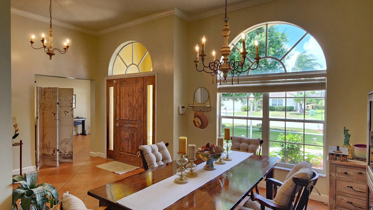 For Sale: $689,000 (3 beds, 2 baths, 1937 Square Feet)