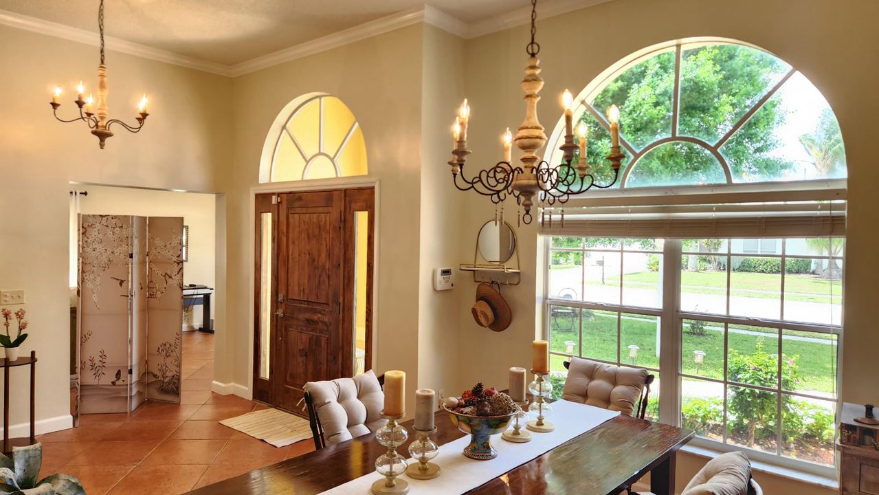 For Sale: $689,000 (3 beds, 2 baths, 1937 Square Feet)