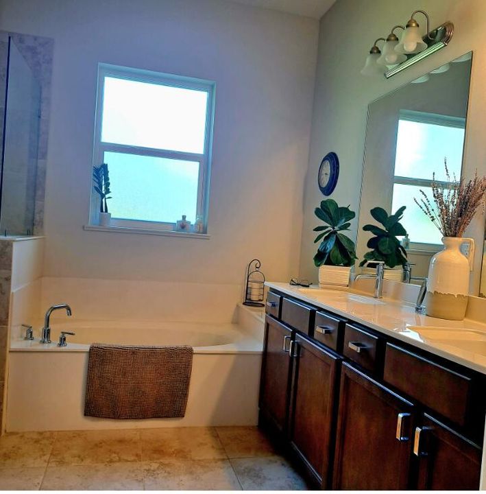 For Sale: $640,000 (3 beds, 2 baths, 1817.5 Square Feet)