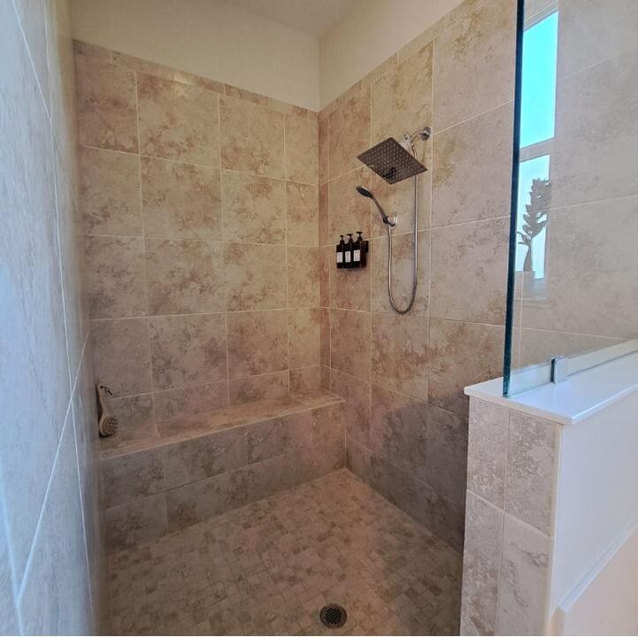 For Sale: $640,000 (3 beds, 2 baths, 1817.5 Square Feet)